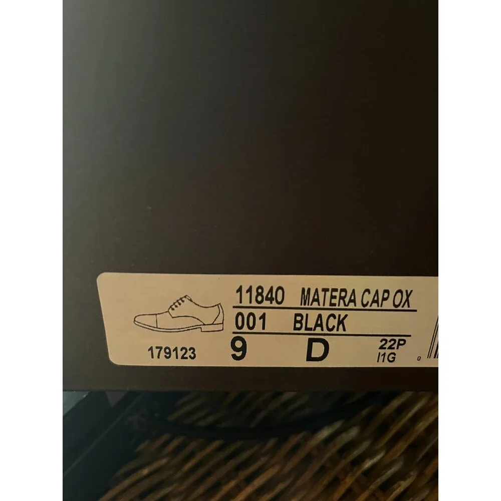 Florsheim Materra Cap Oxford, Size 9D